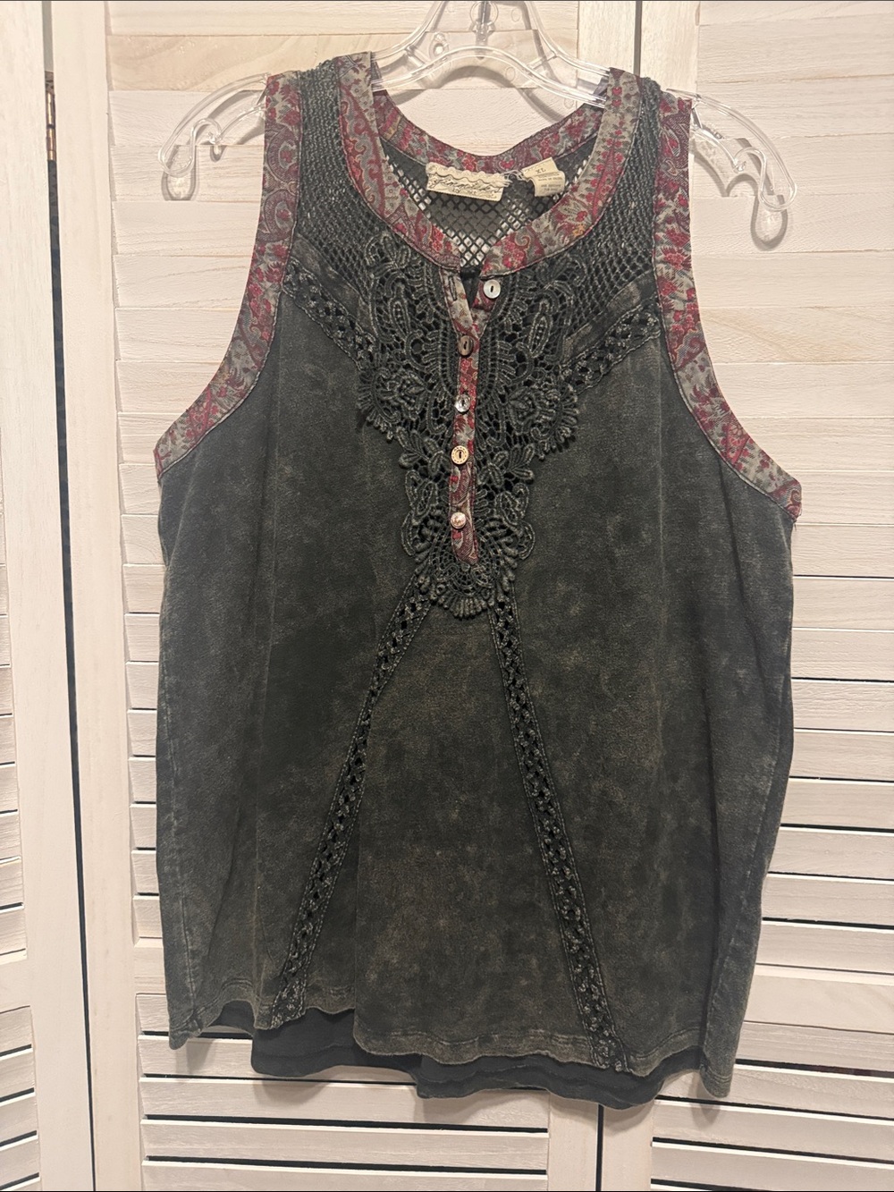 gimmicks by BKE Charcoal Crochet Lace Top with Red Paisley Trim